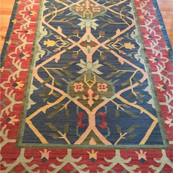 Hand Knotted Rug - Picture 2 of 6